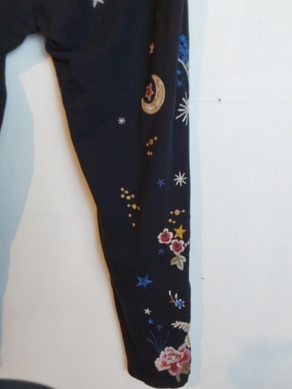 Johnny Was| Celestial Embroidered Black Leggings Multi Color Moon Star Boho XL - Picture 7 of 10